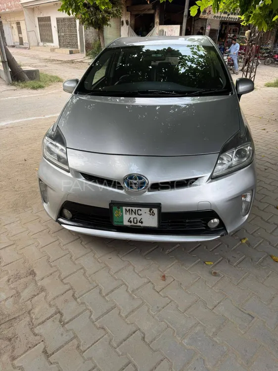 Toyota Prius 2013 for Sale in Sahiwal Image-1