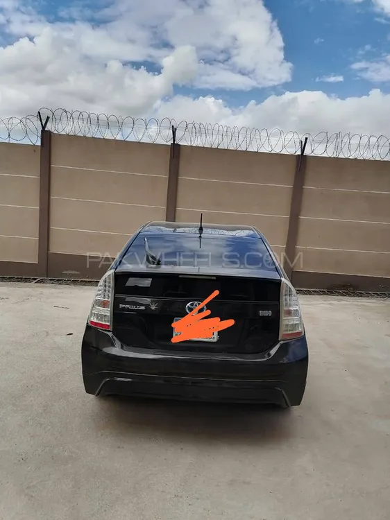 Toyota Prius 2010 for Sale in Islamabad Image-1