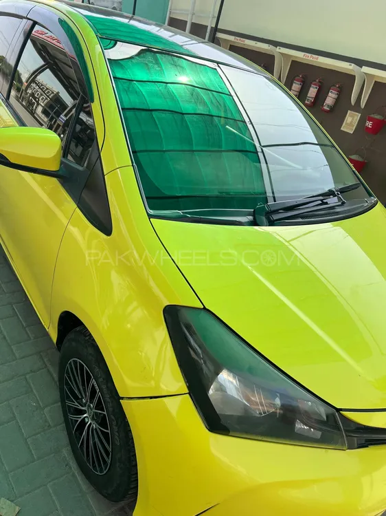 Toyota Vitz 2014 for Sale in Multan Image-1
