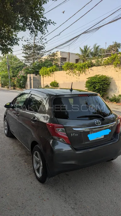 Toyota Vitz 2014 for Sale in Karachi Image-1