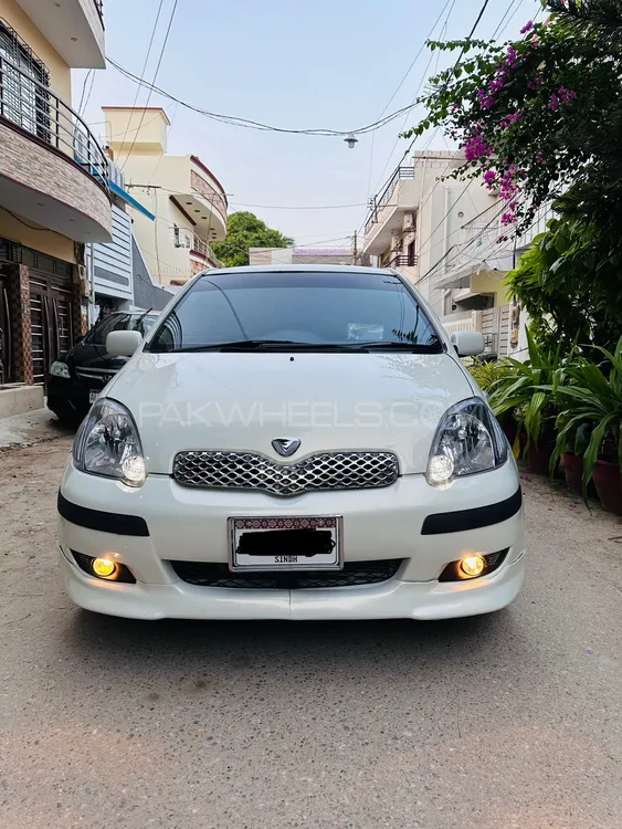 Toyota Vitz 2004 for Sale in Karachi Image-1