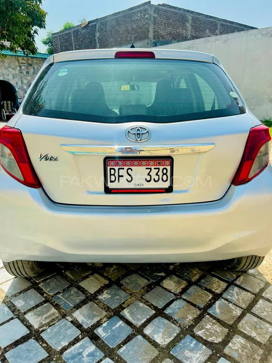Toyota Vitz 2013 for Sale in Lahore Image-1