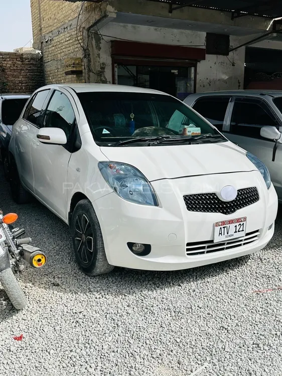 Toyota Vitz 2005 for Sale in Quetta Image-1