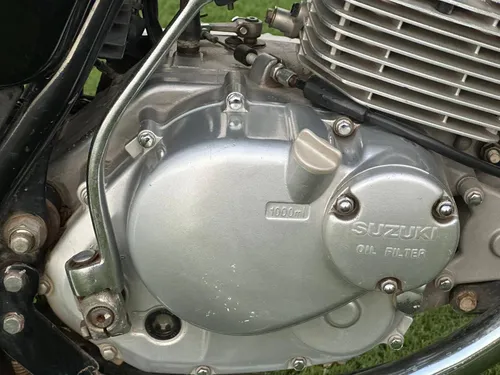 Suzuki GS 150 2022