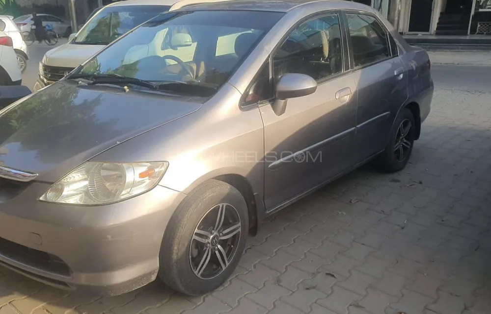 Honda City 2004 for Sale in Lahore Image-1