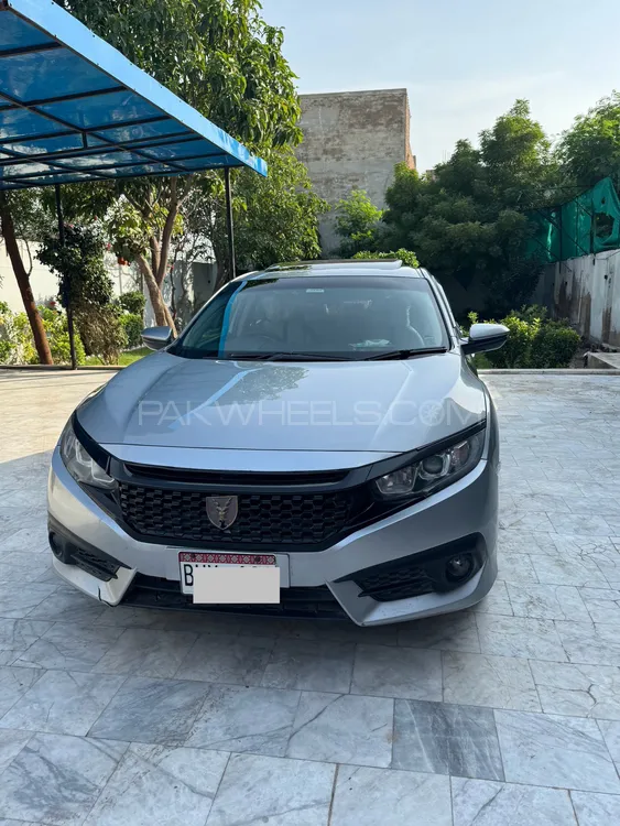 Honda Civic 2017 for Sale in Karachi Image-1
