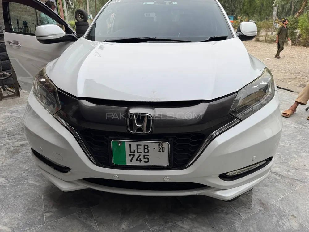 Honda Vezel 2014 for Sale in Mardan Image-1