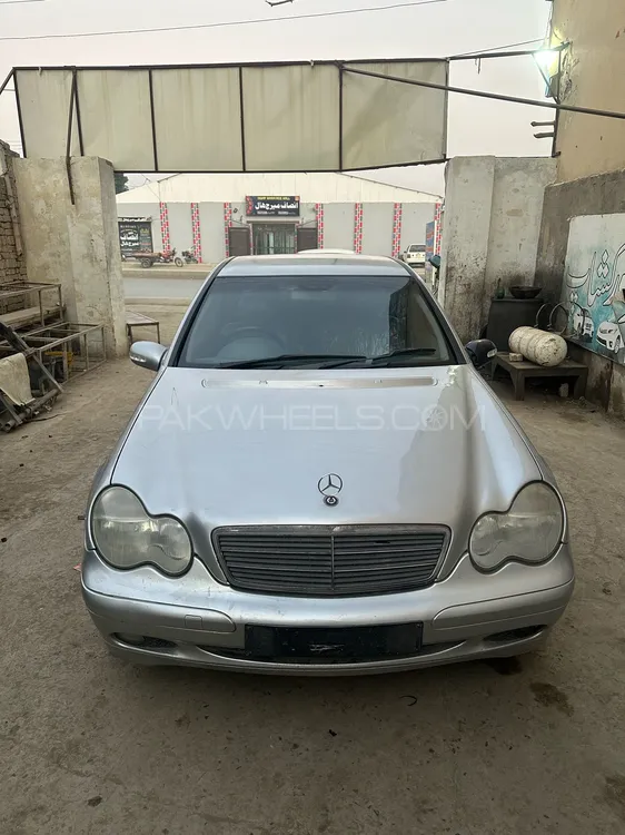 Mercedes Benz C Class 2002 for Sale in Taunsa sharif Image-1