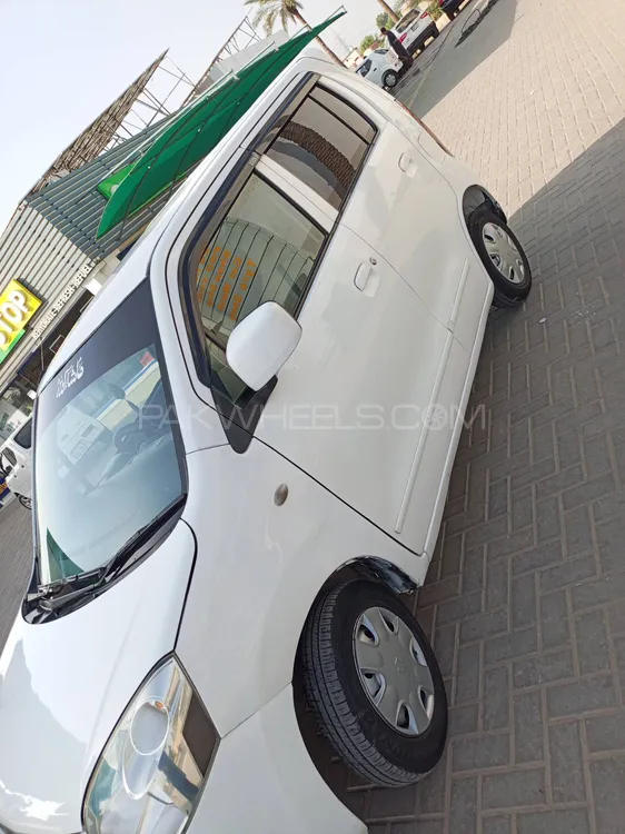 Suzuki Wagon R 2014 for Sale in Muzaffar Gargh Image-1