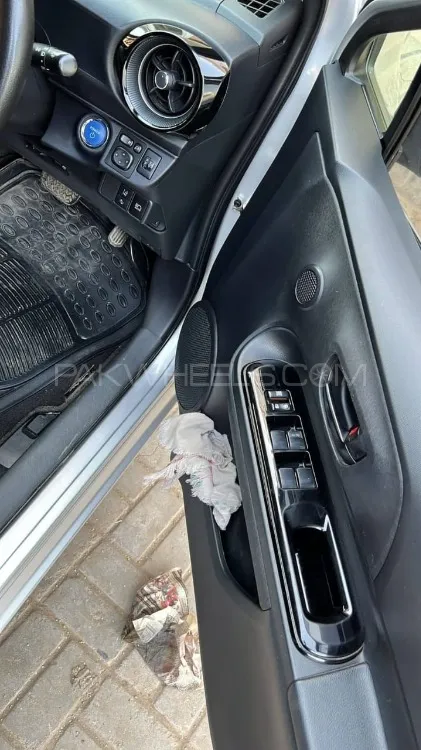 Toyota Aqua 2018 for Sale in Sukkur Toyota Aqua 2018 for Sale in Sukkur Image-4