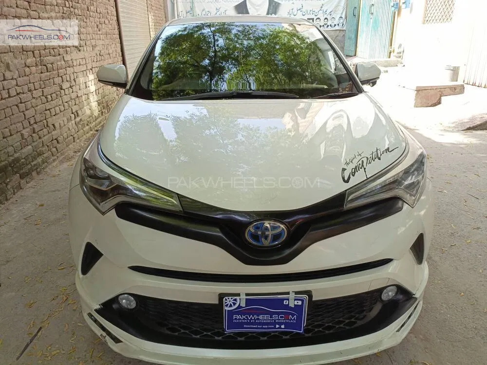 ٹویوٹا سی-ایچ آر 2017 for Sale in فیصل آباد Image-1