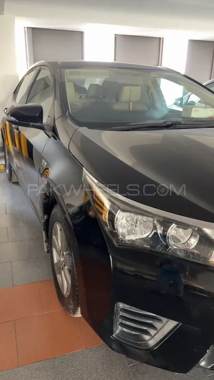 Toyota Corolla 2016 for Sale in Karachi Image-1