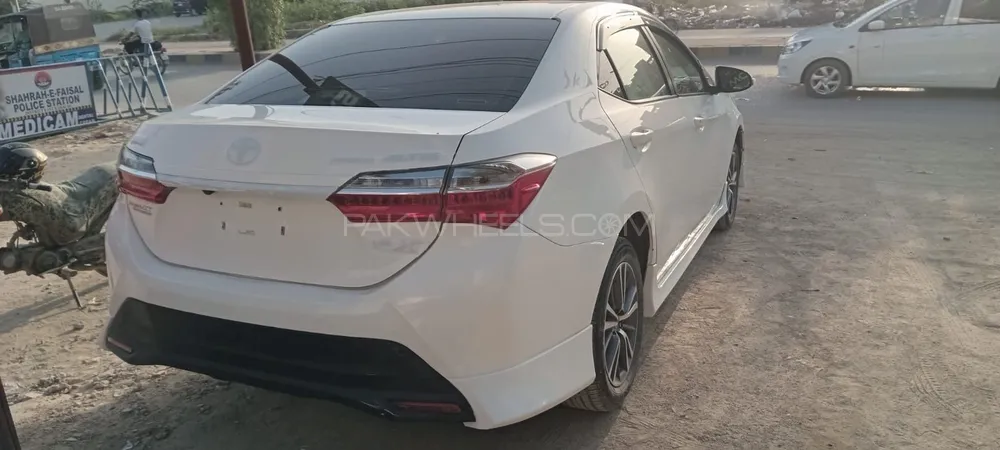 Toyota Corolla 2020 for Sale in Karachi Image-1