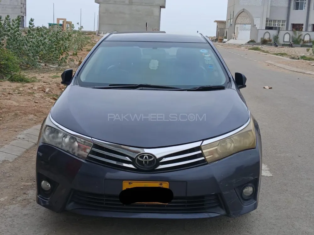 Toyota Corolla 2016 for Sale in Karachi Image-1