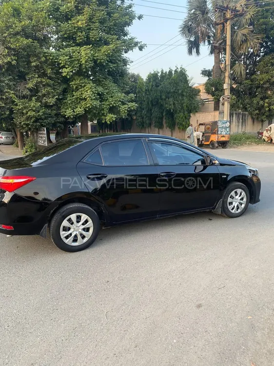 Toyota Corolla 2016 for Sale in Lahore Image-1