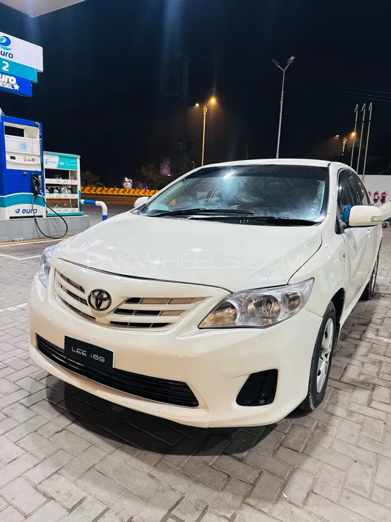Toyota Corolla 2014 for Sale in Lahore Image-1