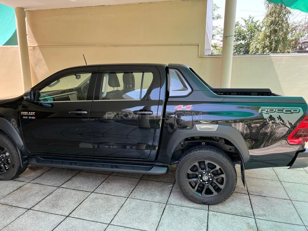 Toyota Hilux 2023 for Sale in Multan Image-1