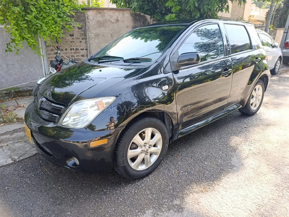 Toyota IST 2004 for Sale in Rawalpindi Image-1