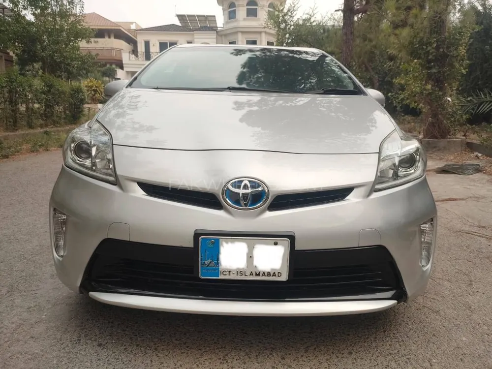 Toyota Prius 2013 for Sale in Islamabad Image-1