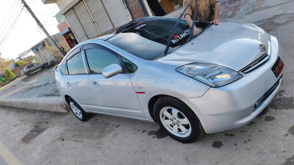 Toyota Prius 2007 for Sale in Islamabad Image-1