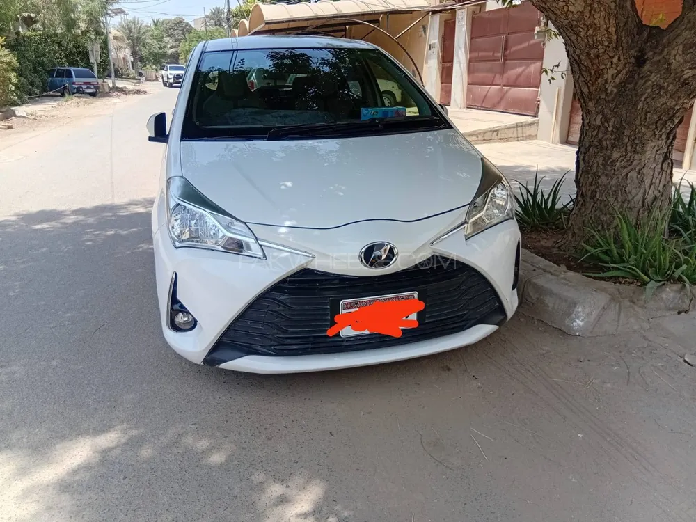 Toyota Vitz 2018 for Sale in Karachi Image-1