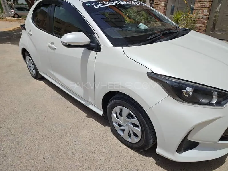 Toyota Yaris Sedan 2021 for Sale in Karachi Image-1