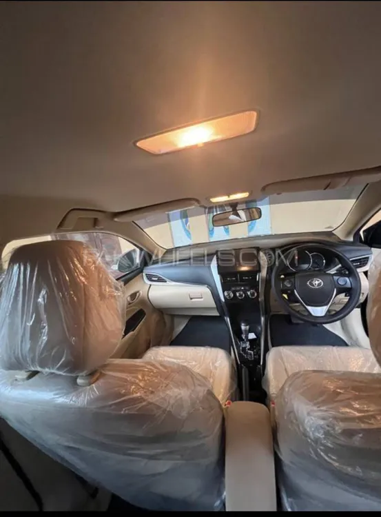 Toyota Yaris Sedan 2021 for Sale in Lahore Image-1