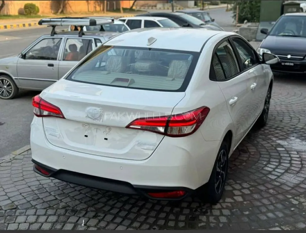 Toyota Yaris Sedan 2025 for Sale in Gujranwala Image-1