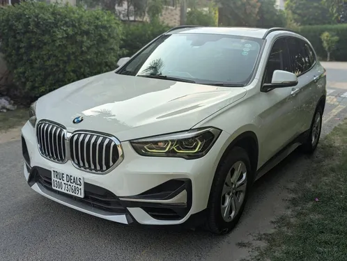 BMW X1 sDrive18i A/T 2021