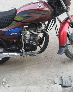 Honda CG 125 Dream 2016