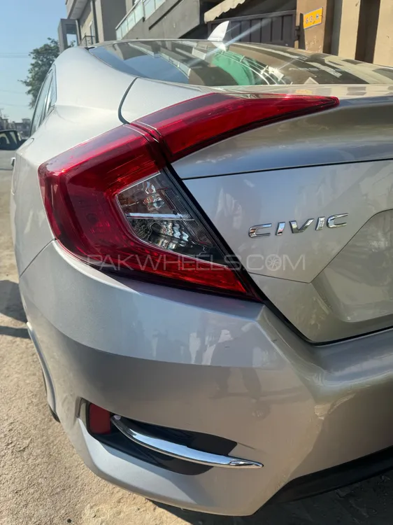 Honda Civic 2020 for Sale in Lahore Image-1