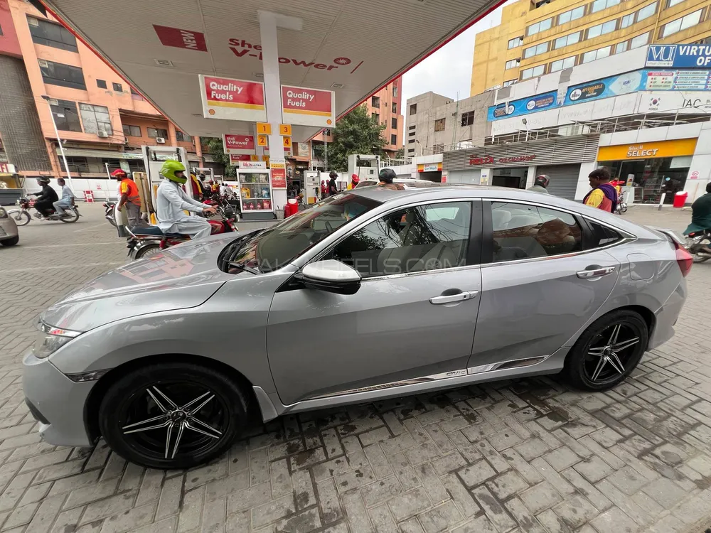 Honda Civic 2018 for Sale in Lahore Image-1