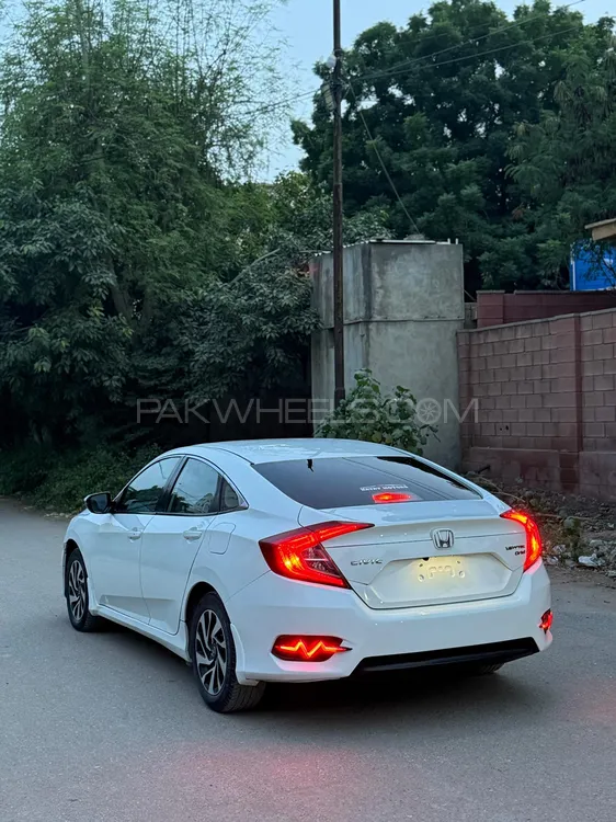 Honda Civic 2018 for Sale in Karachi Image-1