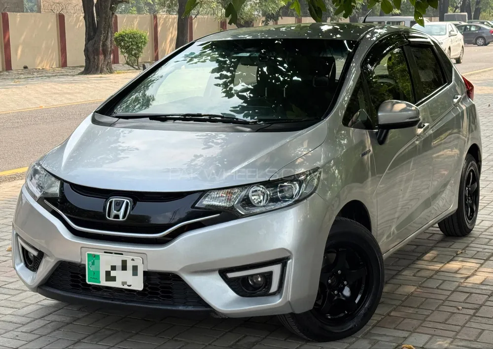 Honda Fit 2015 for Sale in Sialkot Image-1