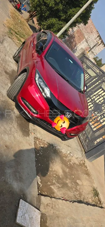 Honda Vezel 2016 for Sale in Islamabad Image-1