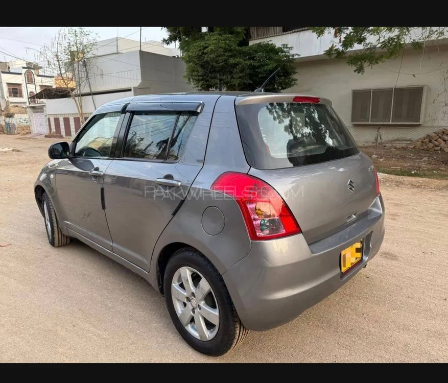 Suzuki Swift 2015 for Sale in Karachi Image-1
