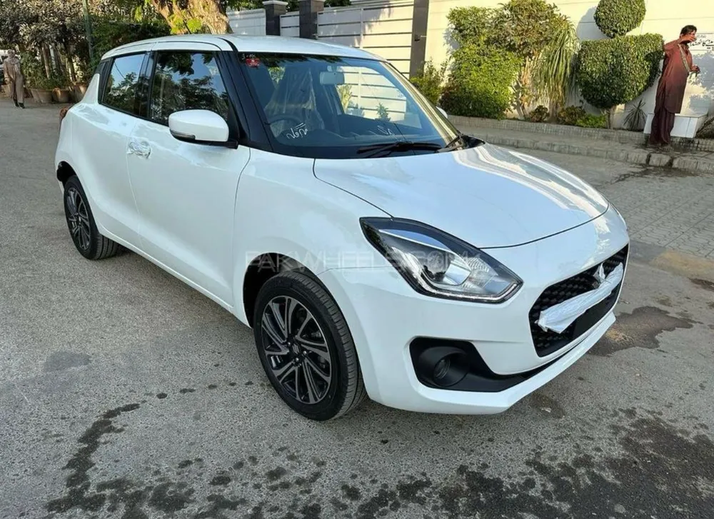 Suzuki Swift 2025 for Sale in Islamabad Image-1