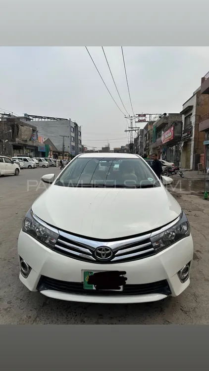 Toyota Corolla 2015 for Sale in Lahore Image-1