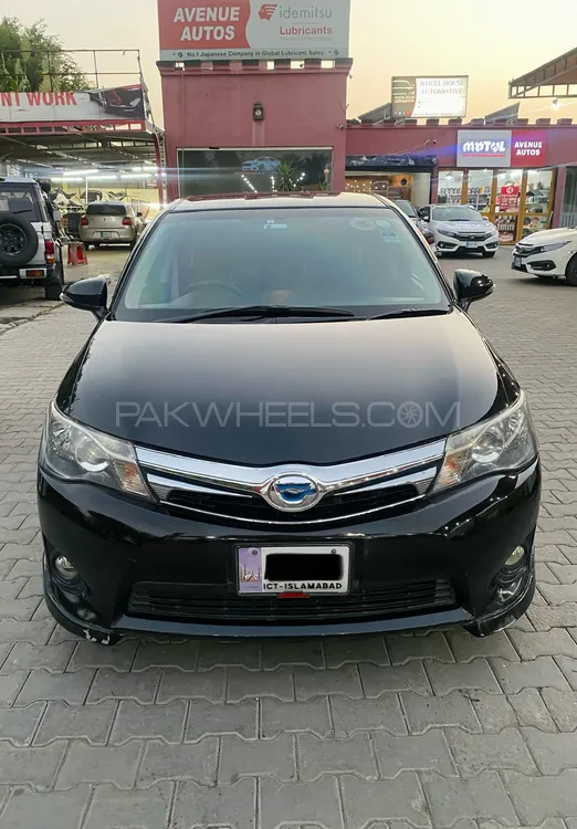 Toyota Corolla Fielder 2015 for Sale in Islamabad Image-1
