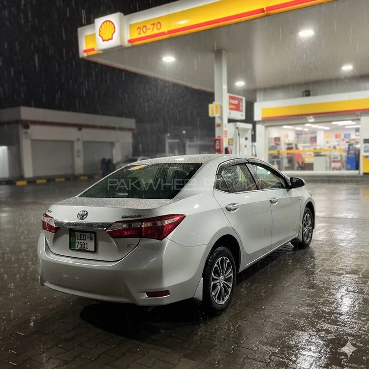Toyota Corolla 2016 for Sale in Lahore Image-1