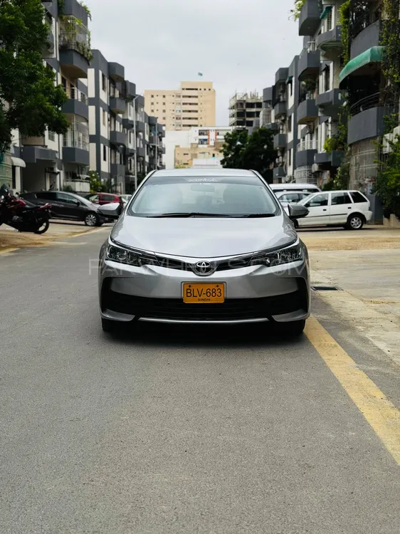 Toyota Corolla 2018 for Sale in Karachi Image-1