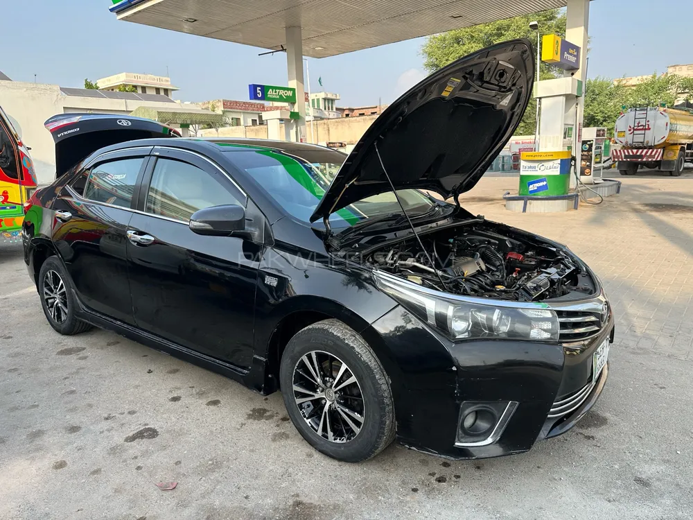 Toyota Corolla 2017 for Sale in Gujrat Image-1