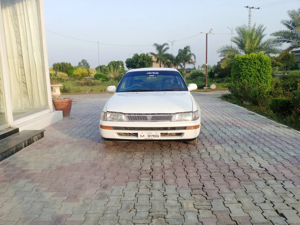 Toyota Corolla 2001 for Sale in Peshawar Image-1