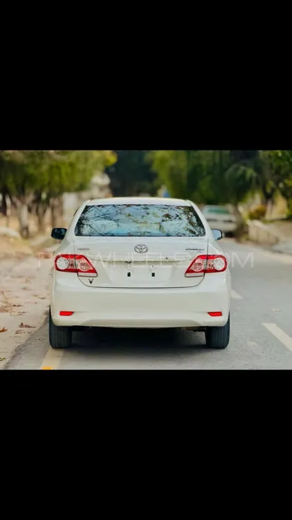 Toyota Corolla 2013 for Sale in Abbottabad Image-1