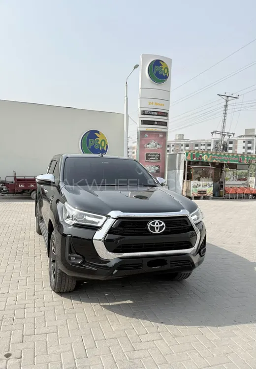 Toyota Hilux 2021 for Sale in Peshawar Image-1