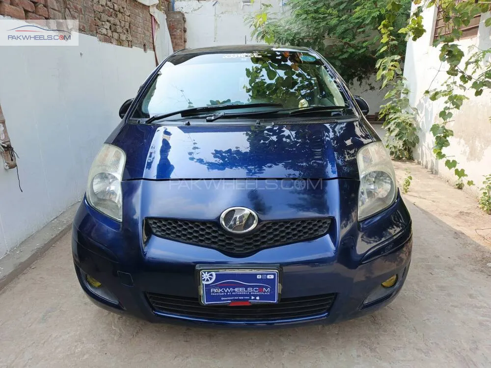 Toyota Vitz 2008 for Sale in Lahore Image-1