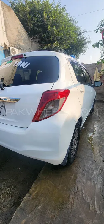 Toyota Vitz 2017 for Sale in Mandi bahauddin Image-1