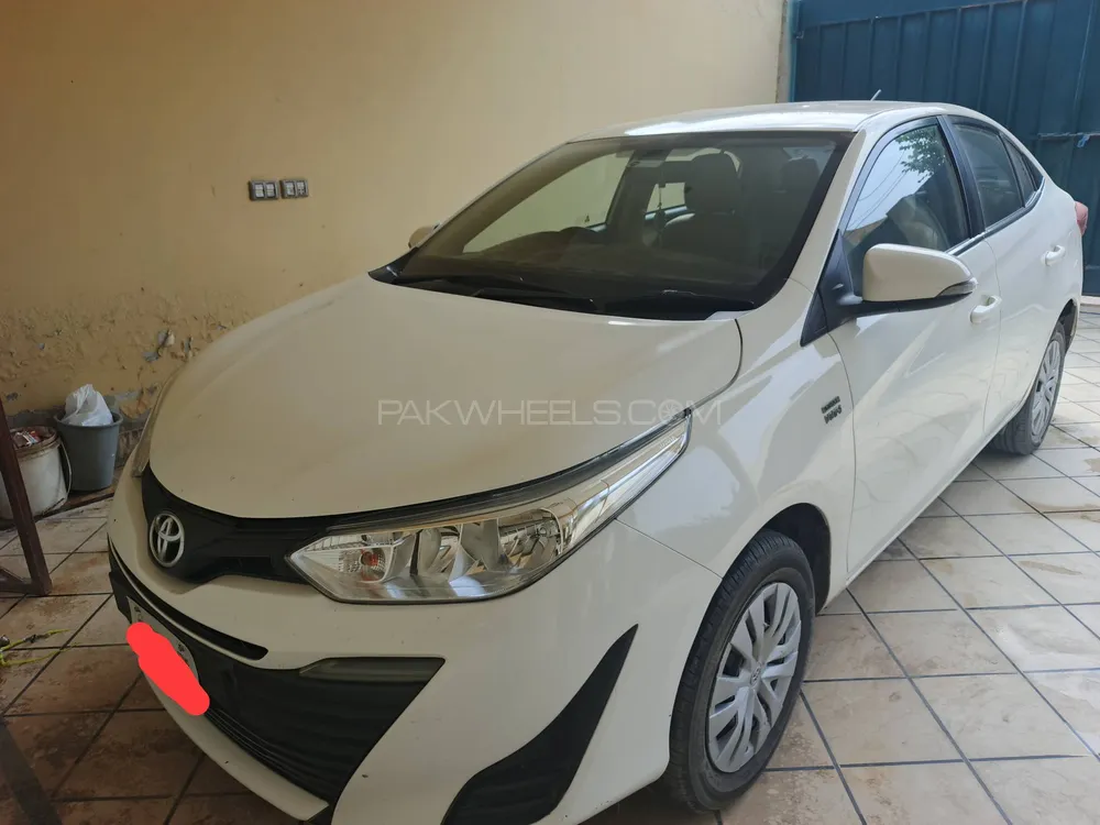 Toyota Yaris Sedan 2020 for Sale in Multan Image-1
