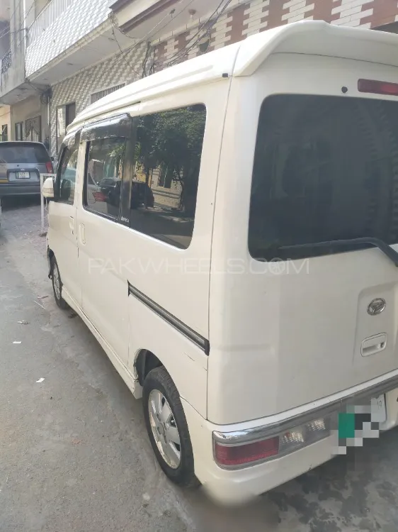 Daihatsu Atrai Wagon 2014 for Sale in Lahore Image-1
