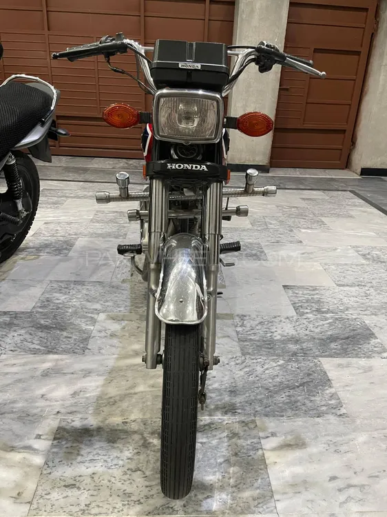 Honda CG 125 2017 for Sale Honda CG 125 2017 for Sale Image-3